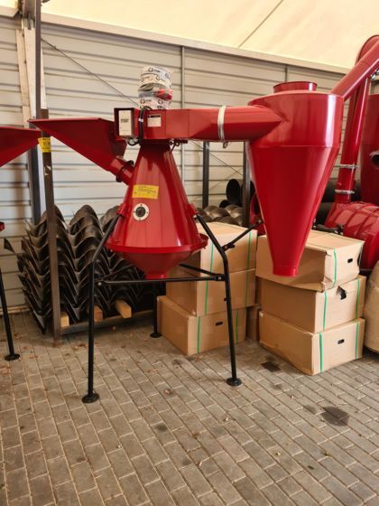 دستگاه تمیز کننده غلات POM Augustów M502 Trieur à grain/Grain separator/Separator zur Getreidereinig جدید