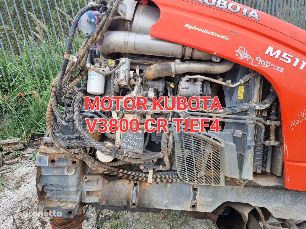 تراکتور چرخ دار Kubota M5111  Motor v برای قطعات یدکی